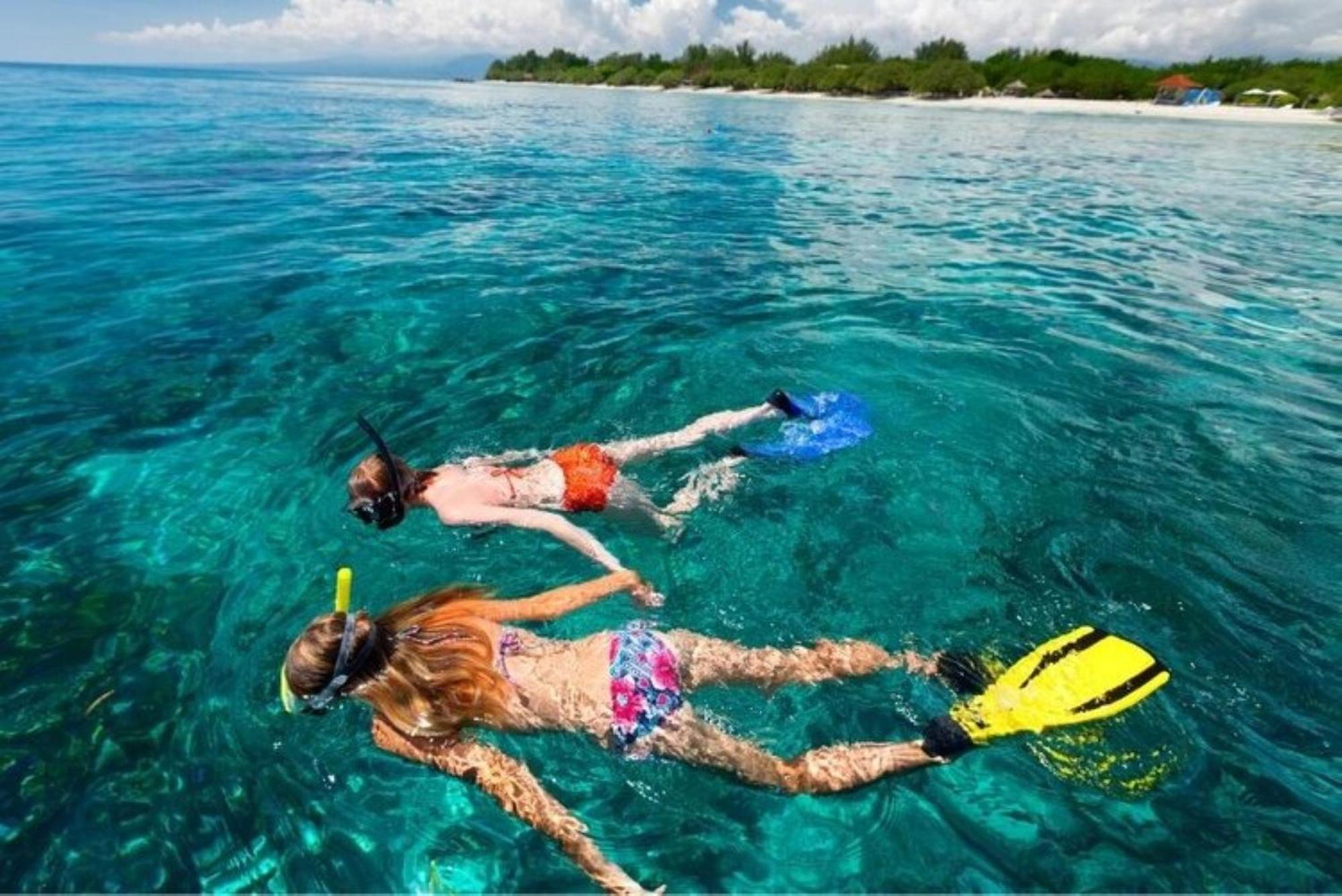 Hotel And Dive Center Roatan Yacht Club French Harbour Exterior foto