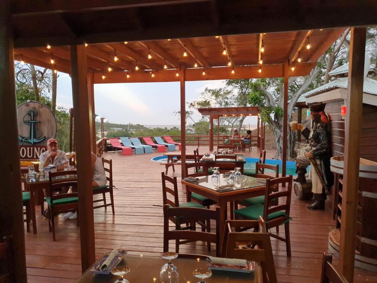 Hotel And Dive Center Roatan Yacht Club French Harbour Exterior foto