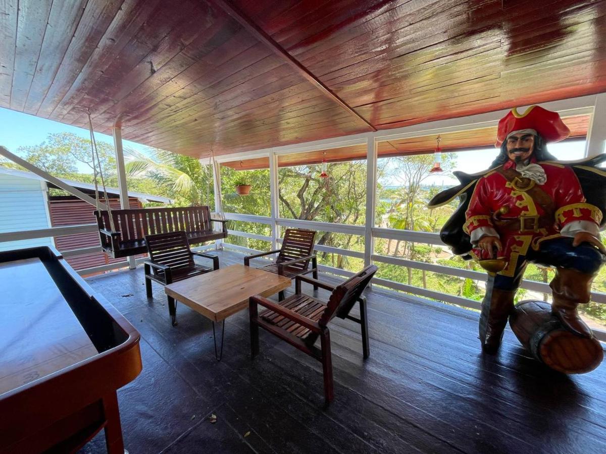 Hotel And Dive Center Roatan Yacht Club French Harbour Exterior foto